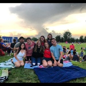 Meet your Posher, Noelle